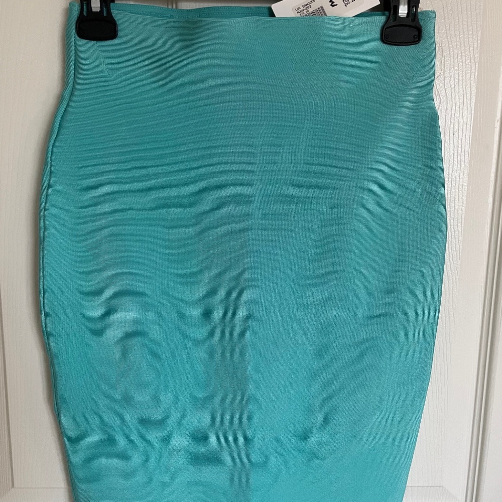 Bandage pencil skirt